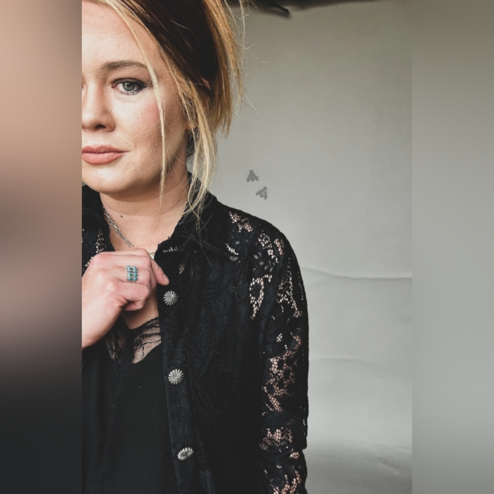 Westward Ma'am Lace Button Up
